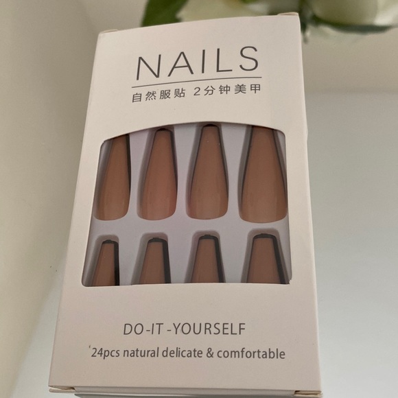 Makeup Press On Nails Poshmark